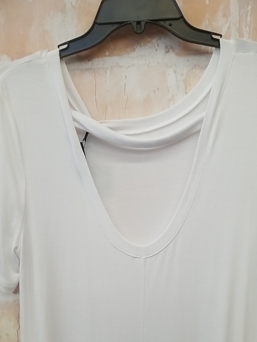 Islander White Short-Sleeve High-Low Tee - Picture 5 of 6